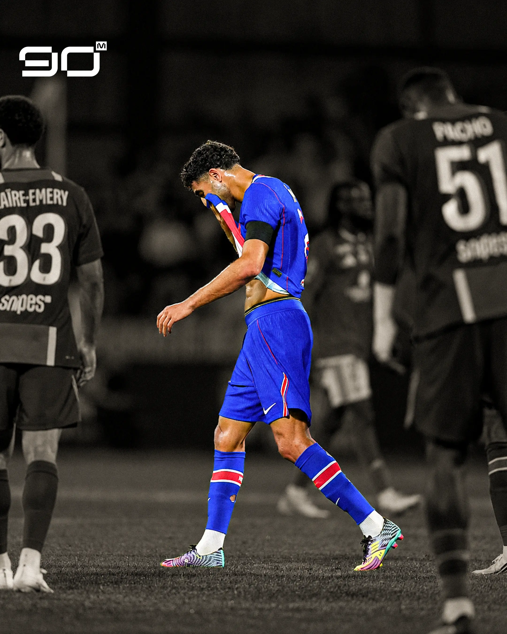 Achraf Hakimi walks off the pitch during Paris Saint-Germain’s match against Brest after experiencing physical discomfort.